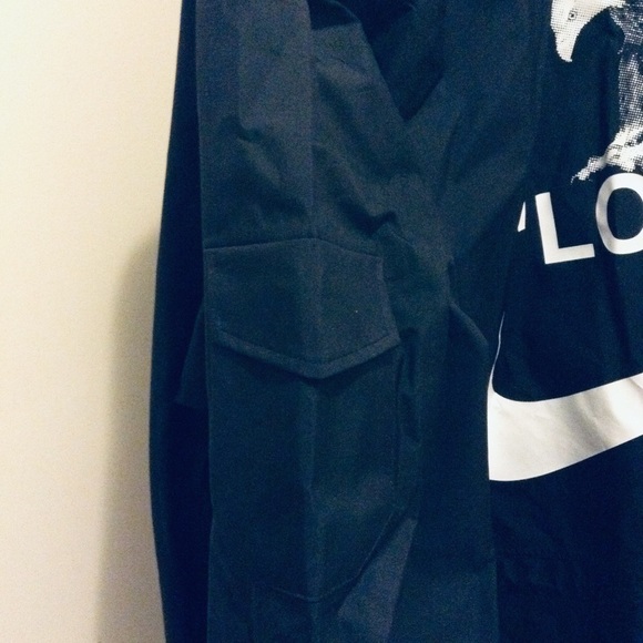 ********SOLD‼️**********Jacket Mercurial NRG - Picture 8 of 8